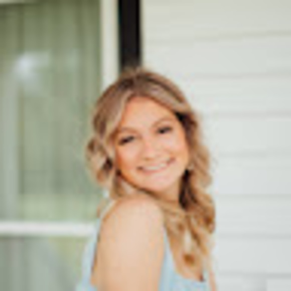 Meet your Posher, Lauren - Picture 1 of 1